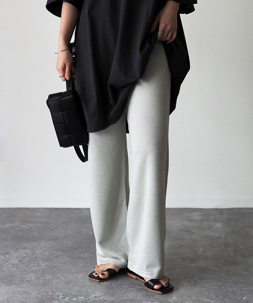 Riberry（リベリー）の「幾何学柄カットジャガードパンツ（スウェットパンツ・レディース・ブラック/グリーン/オレンジ・MEDIUM）」の3枚目の写真