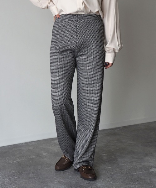 Riberry（リベリー）の「幾何学柄カットジャガードパンツ（スウェットパンツ・レディース・ブラック/グリーン/オレンジ・MEDIUM）」の6枚目の写真