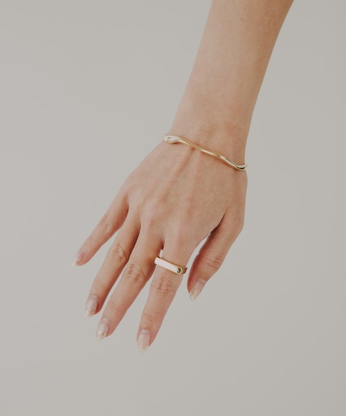 COLOR TOKYO ACCESSORIES（カラートウキョウアクセサリー）の「ハンドメイド風メタルバングル（バングル/リストバンド・レディース・シルバー/ゴールド・FREE）」の22枚目の写真