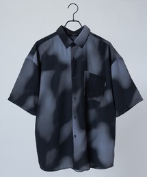 Naive magic | 【a】とろみシルクタッチポリエステル 総柄半袖ビッグシャツ/ルーズシルエットシャツ(シャツ/ブラウス)