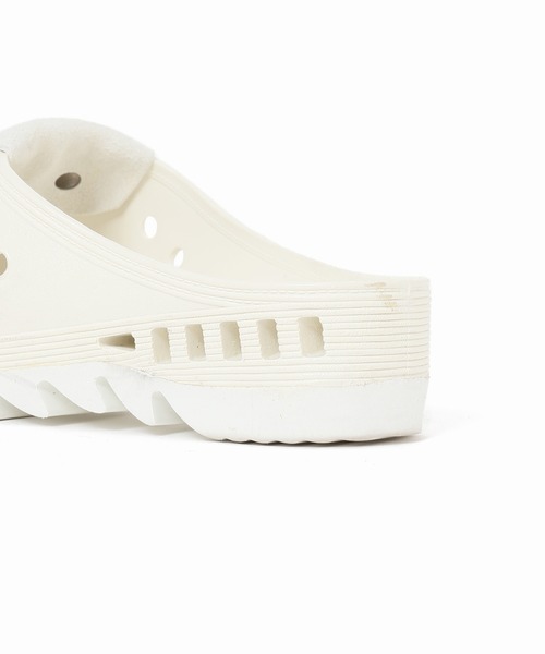 BENCH(ベンチ)の「■■■別注【BENCH/ベンチ】 BENSAN-D SUEDE FRINGE CONCHO:サンダル(サンダル・レディース・ホワイト/ブラック・S/M)」の9枚目の写真