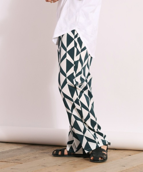 cepo（セポ）の「キカガク柄タックイージーパンツ（その他パンツ・レディース・ネイビー/ブラウン・M）」の11枚目の写真