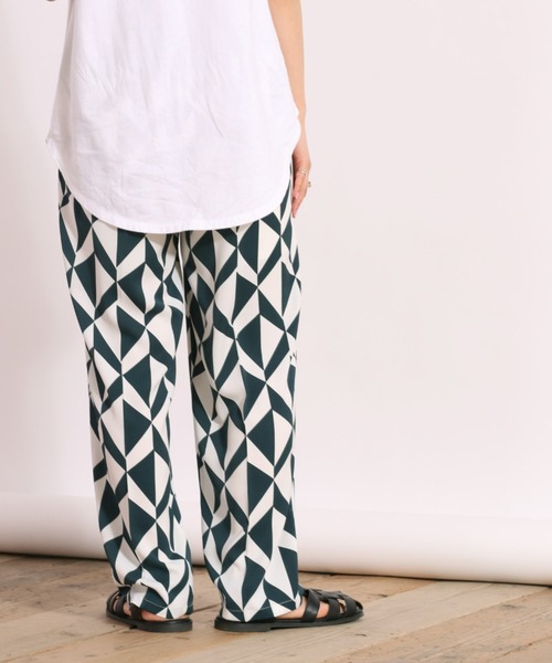 cepo（セポ）の「キカガク柄タックイージーパンツ（その他パンツ・レディース・ネイビー/ブラウン・M）」の12枚目の写真