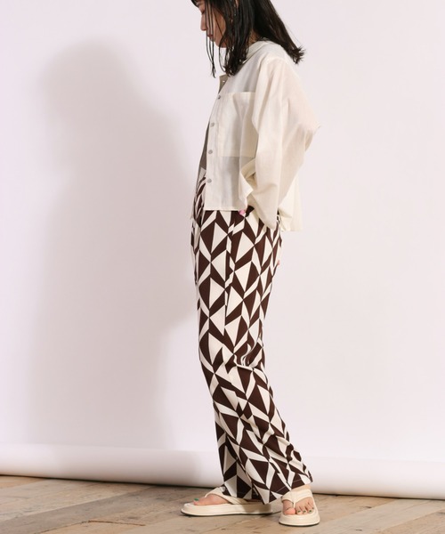 cepo（セポ）の「キカガク柄タックイージーパンツ（その他パンツ・レディース・ネイビー/ブラウン・M）」の9枚目の写真