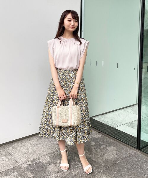 index（インデックス）の「◆ブーケフラワーアソートヨウリュウブラウス【WEB限定サイズ】（シャツ/ブラウス・レディース・ネイビー系/ライトグレー/ブルー系・36/42/38/40）」の17枚目の写真