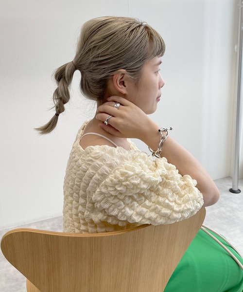 w closet(ダブルクローゼット)の「【2WAY】ポコポコリボンプルオーバー(シャツ/ブラウス・レディース・ブラック/ブラウン/アイボリー/サックスブルー系1・FREE)」の12枚目の写真