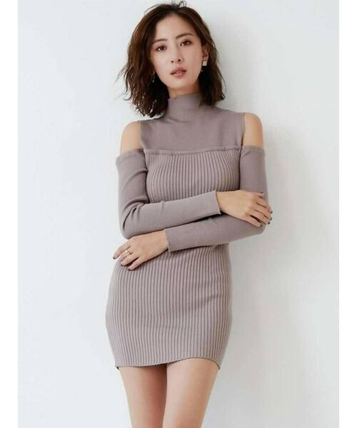 GYDA（ジェイダ）の「ショルダーオープン ビスチェデザインニットタイトワンピース（ワンピース・レディース・ブラック/ベージュ/カーキ・FREE）」の9枚目の写真