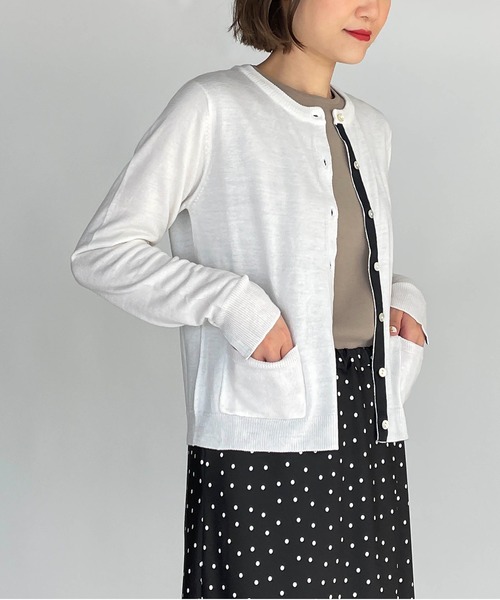 PICCIN（ピッチン）の「シェルボタンバイカラーカーディガン（カーディガン/ボレロ・レディース・ホワイト/ブラック/グレー/ブルー/サーモンピンク・M）」の7枚目の写真