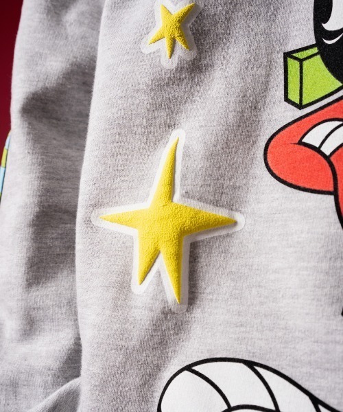 BAIT(ベイト)の「BAIT (INC) MARVIN THE MARTIAN STARS CRW 226-MTM-CRW-001(スウェット・メンズ・グレー・LARGE/MEDIUM/X-LARGE/XX-LARGE)」の2枚目の写真