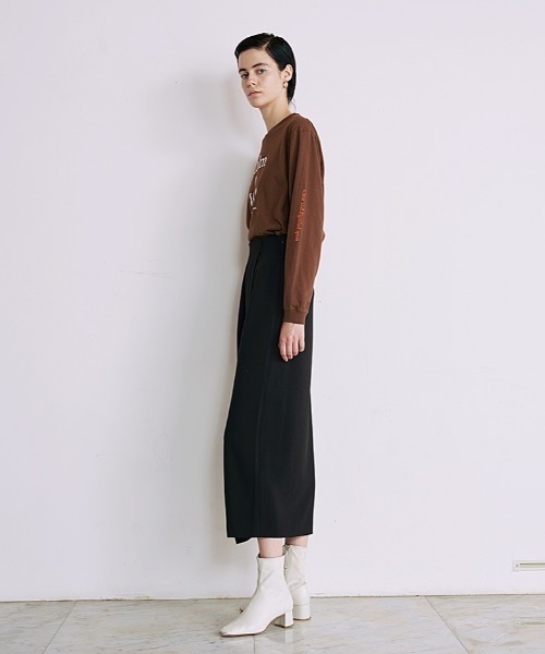 EMMA LIMBER(エマリンバー)の「Calm Long Sleeve T-shirt(カームスリーブロングTシャツ)(Tシャツ/カットソー・レディース・オフホワイト/ブラウン・FREE)」の10枚目の写真