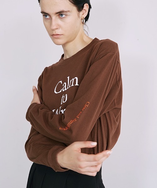 EMMA LIMBER(エマリンバー)の「Calm Long Sleeve T-shirt(カームスリーブロングTシャツ)(Tシャツ/カットソー・レディース・オフホワイト/ブラウン・FREE)」の7枚目の写真