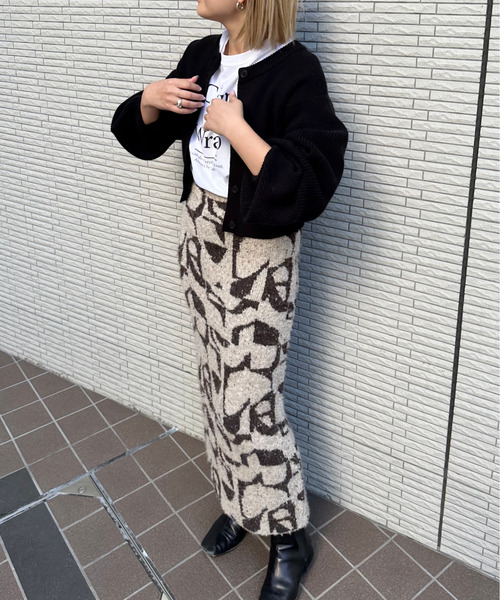 EMMA LIMBER(エマリンバー)の「Calm Long Sleeve T-shirt(カームスリーブロングTシャツ)(Tシャツ/カットソー・レディース・オフホワイト/ブラウン・FREE)」の22枚目の写真