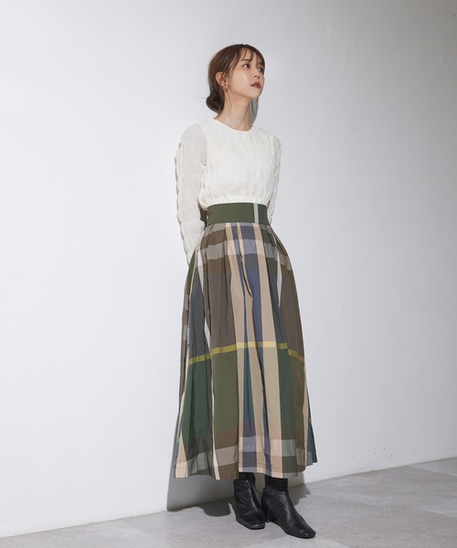 ADIRA（アディラ）の「メモリータフタチェックロングスカート（スカート・レディース・オレンジ/グリーン・MEDIUM）」の14枚目の写真