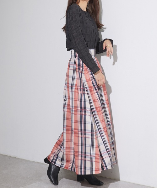 ADIRA（アディラ）の「メモリータフタチェックロングスカート（スカート・レディース・オレンジ/グリーン・MEDIUM）」の17枚目の写真