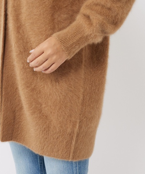 RIVE DROITE(リヴドロワ)の「思わず触れたくなる、柔らかな質感/ファーヤーンロングカーデ(カーディガン/ボレロ・レディース・バイオレット/キャメル・FREE)」の8枚目の写真