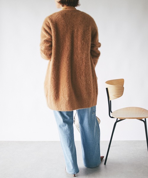 RIVE DROITE(リヴドロワ)の「思わず触れたくなる、柔らかな質感/ファーヤーンロングカーデ(カーディガン/ボレロ・レディース・バイオレット/キャメル・FREE)」の18枚目の写真