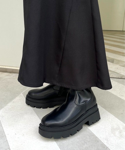 prose verse（プロズヴェール）の「トラックソールストレッチショートブーツ（ブーツ・レディース・ブラック/ブラック系その他・LARGE/X-LARGE/SMALL/MEDIUM）」の8枚目の写真