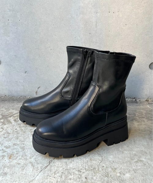 prose verse（プロズヴェール）の「トラックソールストレッチショートブーツ（ブーツ・レディース・ブラック/ブラック系その他・LARGE/X-LARGE/SMALL/MEDIUM）」の4枚目の写真