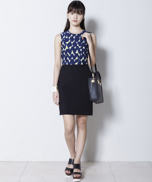 Sophie Hulme（ソフィーヒュルム）の「SOPHIE HULME 『ALBION』スクエアミニトートバッグ（トートバッグ・レディース・ブラック/ブルー/ライトブラウン/ワイン・FREE）」の16枚目の写真