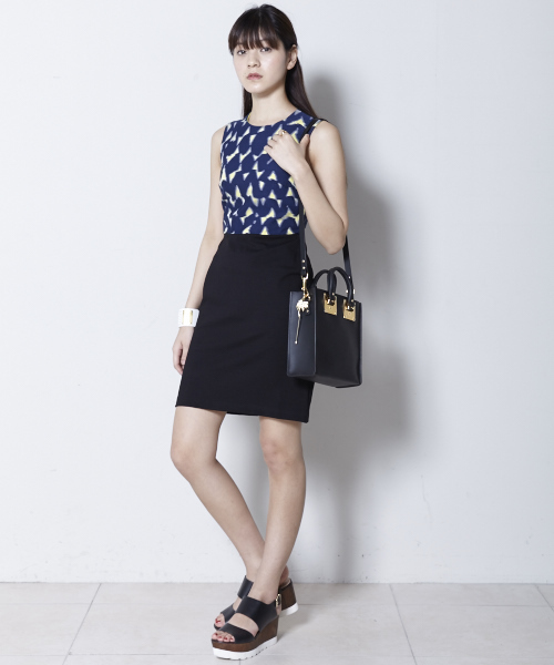 Sophie Hulme（ソフィーヒュルム）の「SOPHIE HULME 『ALBION』スクエアミニトートバッグ（トートバッグ・レディース・ブラック/ブルー/ライトブラウン/ワイン・FREE）」の18枚目の写真