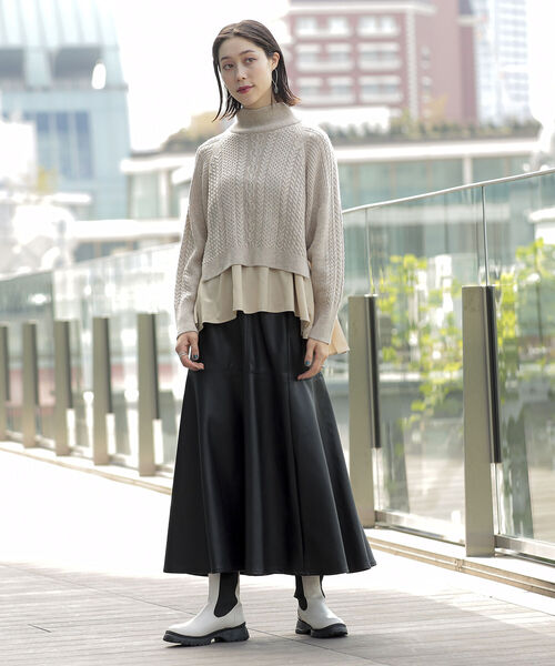 Ray BEAMS（レイビームス）の「Ray BEAMS / フェイクレザー フレア スカート（スカート・レディース・ブラック/ブラウン系その他3・1/0）」の3枚目の写真