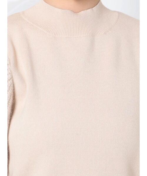 LAGUNAMOON（ラグナムーン）の「ラクーンボリュームスリーブニットプルオーバー（ニット/セーター・レディース・アイボリー/チャコールグレー/ラベンダー・FREE）」の7枚目の写真