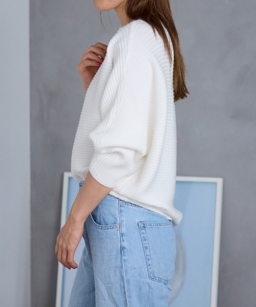 TRIANGLE PALETTE（トライアングルパレット）の「ボートネック ドルマン リブニットプルオーバー（ニット/セーター・レディース・ブラック/ベージュ/グリーン/アイボリー/グレー/ダークグレー/ワインレッド/ブラウン/ホワイト/ブルー/ライトグリーン系/ライトブルー/レッド・FREE）」の17枚目の写真