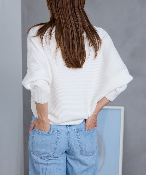 TRIANGLE PALETTE（トライアングルパレット）の「ボートネック ドルマン リブニットプルオーバー（ニット/セーター・レディース・ブラック/ベージュ/グリーン/アイボリー/グレー/ダークグレー/ワインレッド/ブラウン/ホワイト/ブルー/ライトグリーン系/ライトブルー/レッド・FREE）」の18枚目の写真