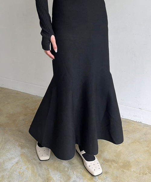 Jewelobe(ジュエローブ)の「カシュクールロングマーメイドニットワンピース(ワンピース・レディース・パープル/ブラック/アイボリー・FREE)」の16枚目の写真