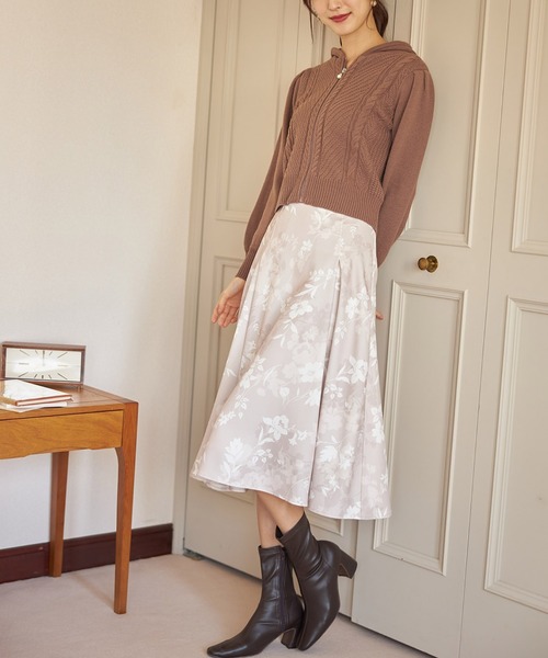 tocco closet（トッコ　クローゼット）の「パールファスナーケーブル編みニットパーカー（パーカー・レディース・モカ/ピンクベージュ/オフホワイト・M）」の8枚目の写真