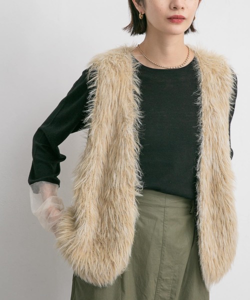 KBF（ケイビーエフ）の「ファーニットベスト（ベスト・レディース・ベージュ/グレー・ONE）」の4枚目の写真