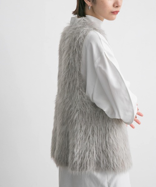 KBF（ケイビーエフ）の「ファーニットベスト（ベスト・レディース・ベージュ/グレー・ONE）」の12枚目の写真