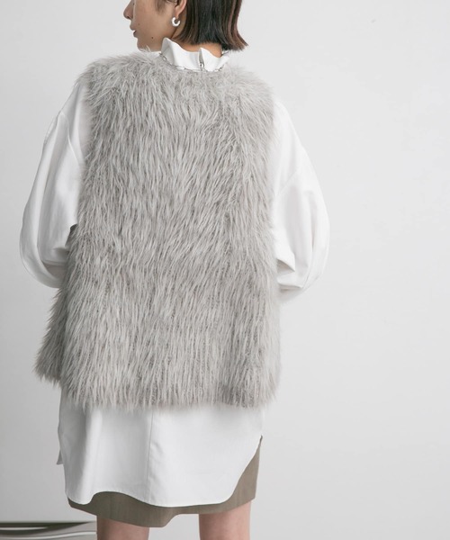 KBF（ケイビーエフ）の「ファーニットベスト（ベスト・レディース・ベージュ/グレー・ONE）」の14枚目の写真