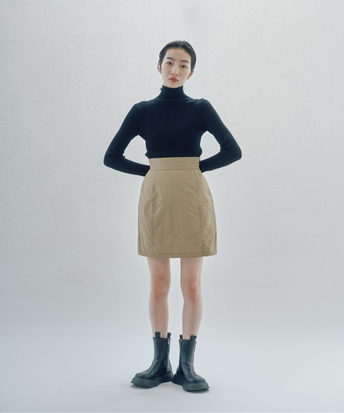 INSIIS(インシス)の「ランダムリブハイネックニット(ニット/セーター・レディース・ブラック/ブルー/グリーン・フリー)」の13枚目の写真