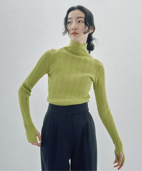 INSIIS(インシス)の「ランダムリブハイネックニット(ニット/セーター・レディース・ブラック/ブルー/グリーン・フリー)」の19枚目の写真