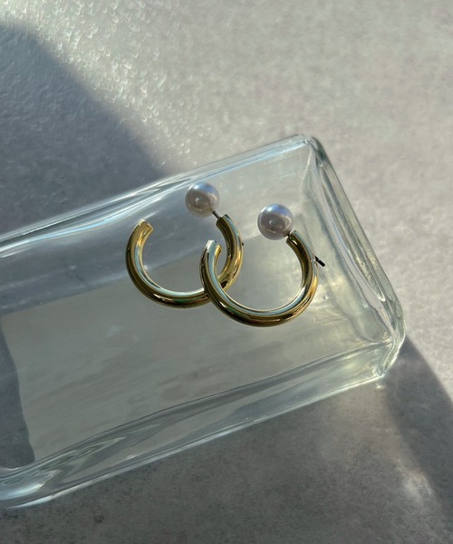 apres jour mignon(アプレジュールミニョン)の「【apresjour mignon×ARIAZ】パール2WAYピアス(ピアス(両耳用)・レディース・ゴールド/シルバー・ONESIZE)」の3枚目の写真