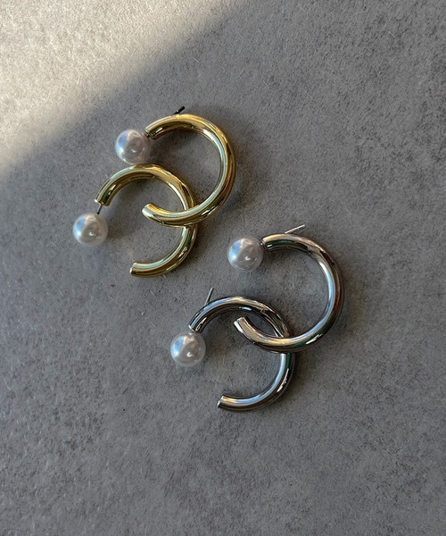 apres jour mignon(アプレジュールミニョン)の「【apresjour mignon×ARIAZ】パール2WAYピアス(ピアス(両耳用)・レディース・ゴールド/シルバー・ONESIZE)」の4枚目の写真