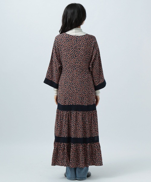 BAYFLOW(ベイフロー)の「ヴィンテージフラワーワンピース(ワンピース・レディース・ネイビー/サックスブルー・SMALL/MEDIUM)」の19枚目の写真