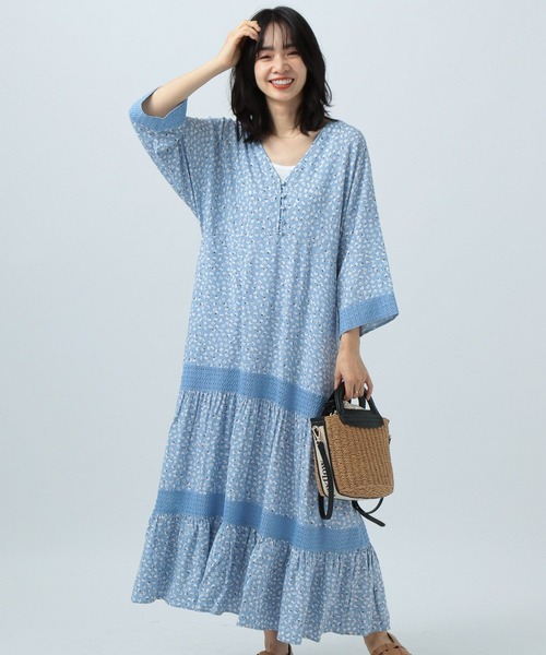 BAYFLOW(ベイフロー)の「ヴィンテージフラワーワンピース(ワンピース・レディース・ネイビー/サックスブルー・SMALL/MEDIUM)」の11枚目の写真