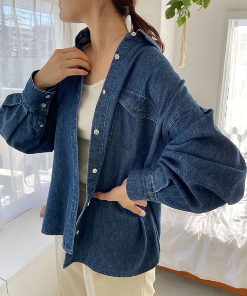 LOWRYS FARM(ローリーズファーム)の「オーバーデニムシャツロングスリーブ 176297(シャツ/ブラウス・レディース・ネイビー/ブルー・FREE)」の10枚目の写真