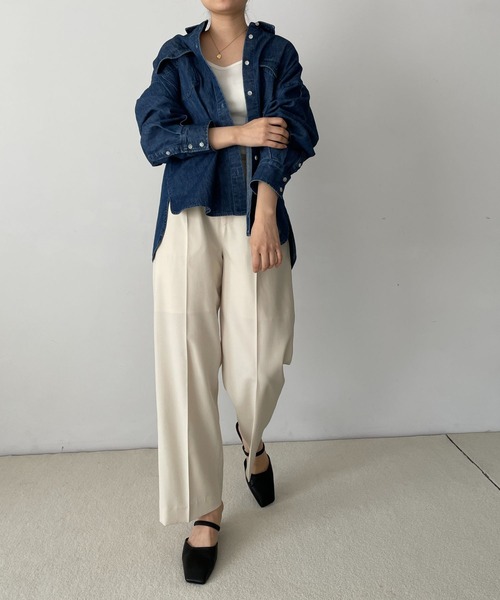 LOWRYS FARM(ローリーズファーム)の「オーバーデニムシャツロングスリーブ 176297(シャツ/ブラウス・レディース・ネイビー/ブルー・FREE)」の11枚目の写真