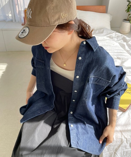 LOWRYS FARM(ローリーズファーム)の「オーバーデニムシャツロングスリーブ 176297(シャツ/ブラウス・レディース・ネイビー/ブルー・FREE)」の8枚目の写真