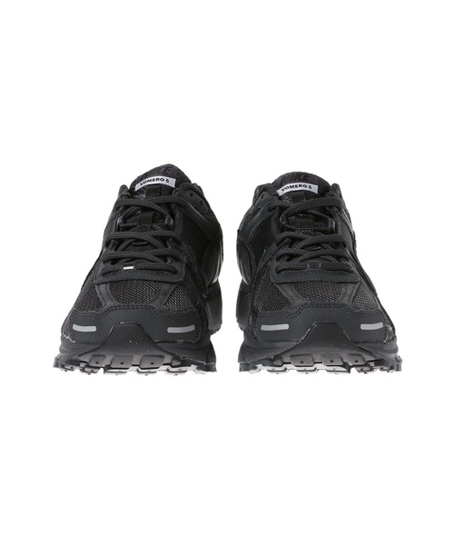 NIKE（ナイキ）の「NIKE ZOOM VOMERO 5 BV1358-002（スニーカー