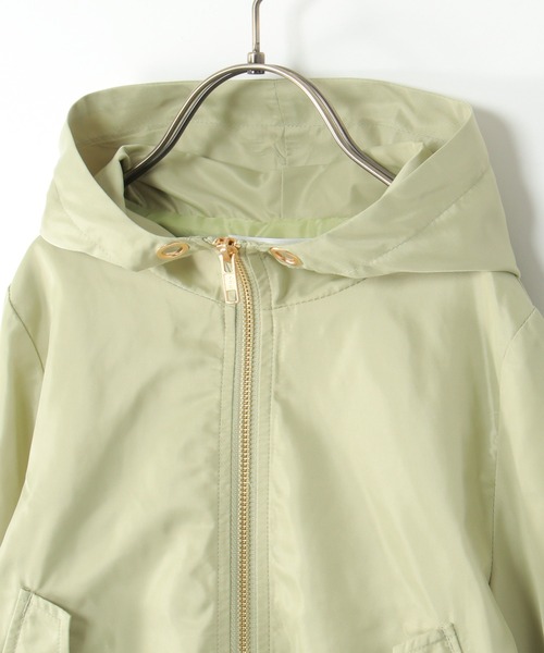 ikka（イッカ）の「サテンフレアマウンテンパーカー（120~160cm）（マウンテンパーカー・キッズ・グリーン/ピンク系その他・120/130/140/150/160）」の10枚目の写真