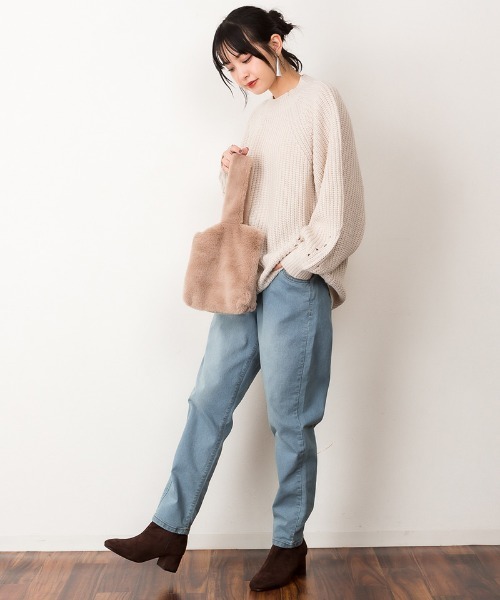 atONE(アットワン)の「atONE ウエストゴムテーパードデニムパンツ(デニムパンツ・レディース・ブルー/ワンウォッシュ/ネイビー・M/LL/L/3L/4L)」の12枚目の写真