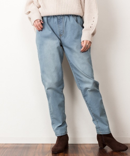atONE(アットワン)の「atONE ウエストゴムテーパードデニムパンツ(デニムパンツ・レディース・ブルー/ワンウォッシュ/ネイビー・M/LL/L/3L/4L)」の15枚目の写真