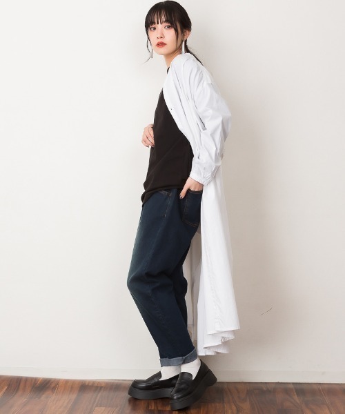 atONE(アットワン)の「atONE ウエストゴムテーパードデニムパンツ(デニムパンツ・レディース・ブルー/ワンウォッシュ/ネイビー・M/LL/L/3L/4L)」の10枚目の写真