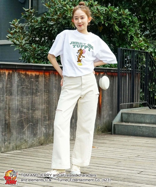 Tom&Jerry(トムアンドジェリー)の「【 TOM AND JERRY/トムとジェリー 】コラボ Tシャツ ドロップショルダー オーバーサイズ(Tシャツ/カットソー・メンズ・ダークグリーン/ホワイト系その他/ホワイト/ブルー系その他/オフホワイト/ベージュ・LARGE/MEDIUM/X-LARGE/SMALL)」の20枚目の写真