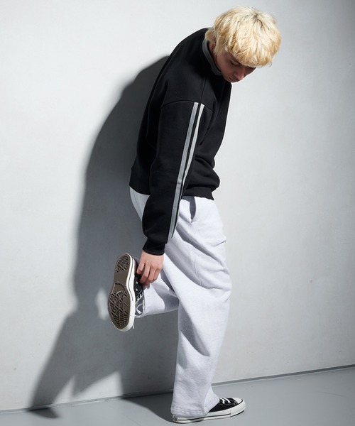 FCMM(エフシーエムエム)の「【日本限定アイテム】PIPING CREWNECK SWEAT/パイピングクルーネックスウェット(スウェット・メンズ・ブラック/オリーブ/アイボリー・LARGE/MEDIUM)」の8枚目の写真