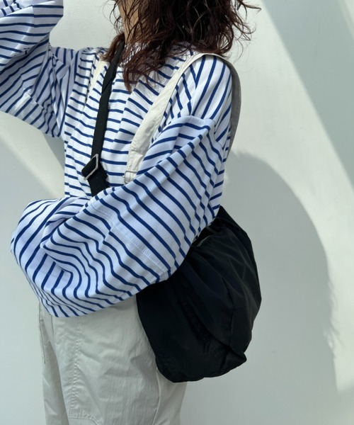 y/m（イム）の「ナイロンラウンドショルダーバッグ（ショルダーバッグ・レディース・ブラック/ホワイト・FREE）」の9枚目の写真